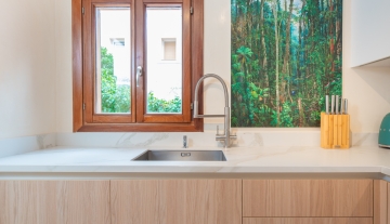 Resa estates Ibiza for sale te koop appartement Santa Gertrudis kitchen keuken .jpg